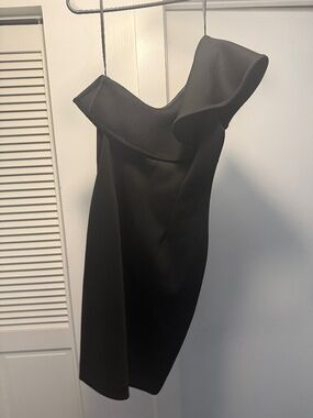 1 Shoulder Calvin Klein Black Dress size 6